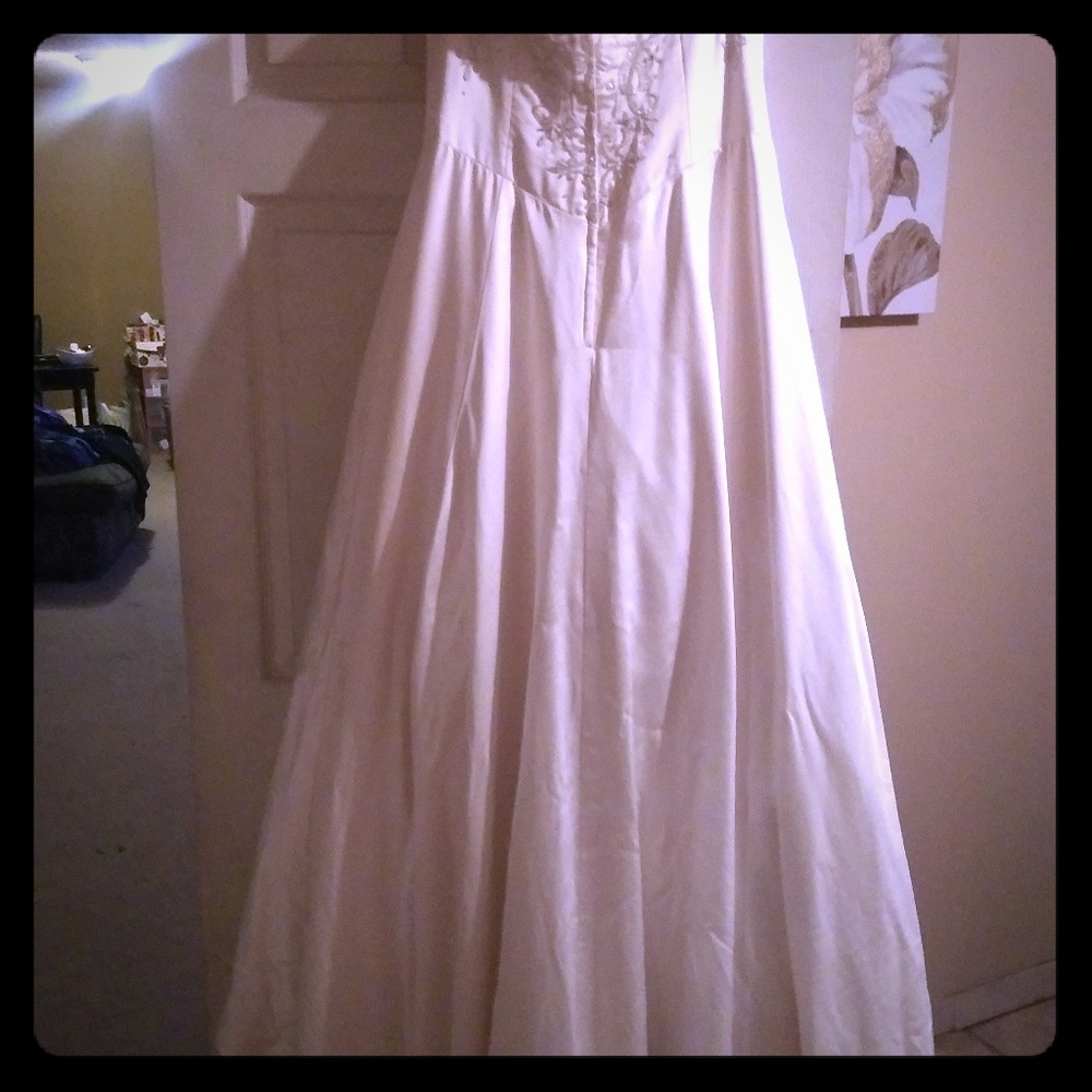 Wedding dress